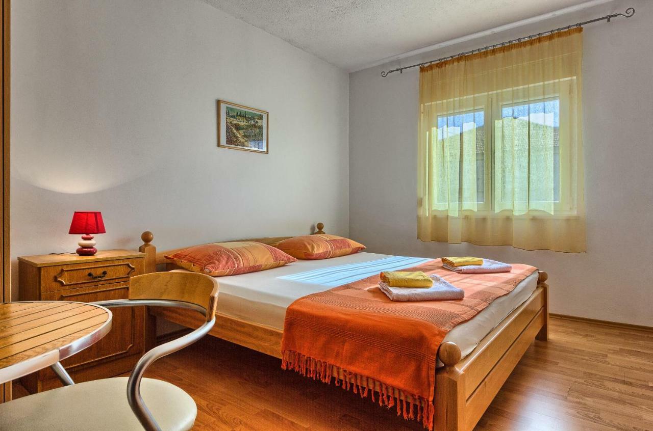 Apartments Milenka Τρογκίρ Εξωτερικό φωτογραφία