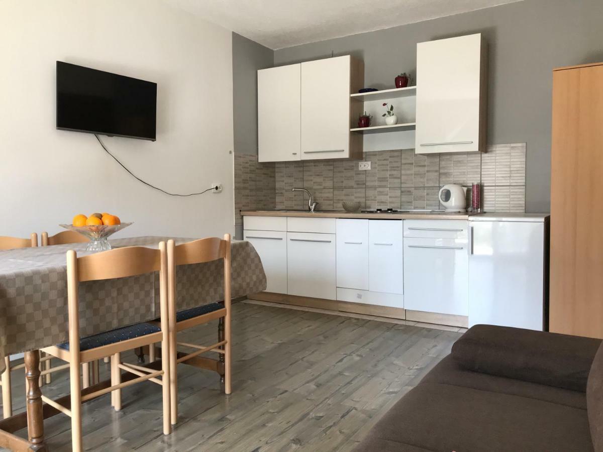 Apartments Milenka Τρογκίρ Εξωτερικό φωτογραφία